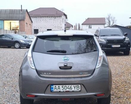 Серый Ниссан Лиф, объемом двигателя 0 л и пробегом 166 тыс. км за 6850 $, фото 4 на Automoto.ua