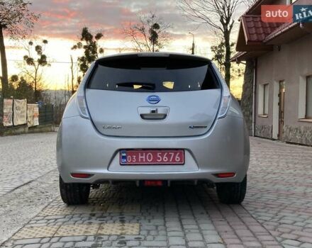 Серый Ниссан Лиф, объемом двигателя 0 л и пробегом 120 тыс. км за 4750 $, фото 4 на Automoto.ua