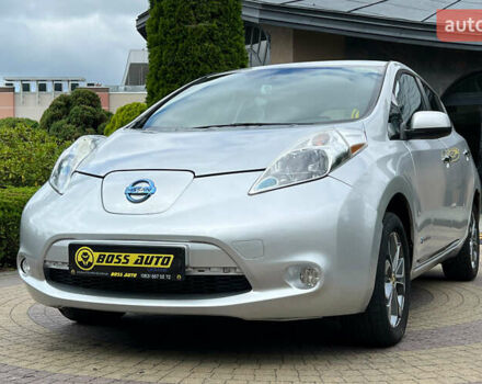 Серый Ниссан Лиф, объемом двигателя 0 л и пробегом 73 тыс. км за 6450 $, фото 2 на Automoto.ua