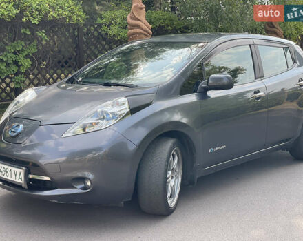 Сірий Ніссан Ліф, об'ємом двигуна 0 л та пробігом 180 тис. км за 8200 $, фото 9 на Automoto.ua