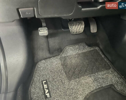 Ниссан Лиф 2013 в Стрые на Automoto.ua Серый Ниссан Лиф, объемом двигателя 0 л и пробегом 118 тыс. км за 6800 $, фото 38 на Automoto.ua