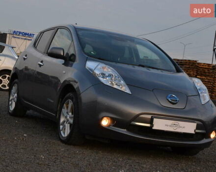 Серый Ниссан Лиф, объемом двигателя 0 л и пробегом 100 тыс. км за 5500 $, фото 4 на Automoto.ua