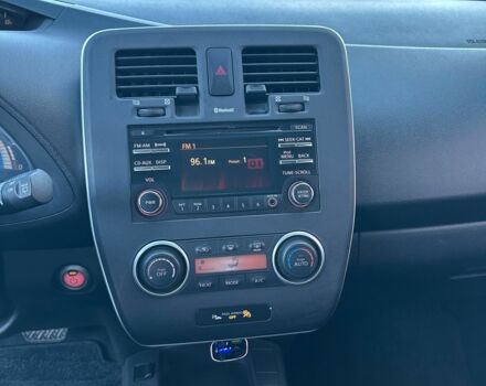 Сірий Ніссан Ліф, об'ємом двигуна 0 л та пробігом 118 тис. км за 4500 $, фото 13 на Automoto.ua