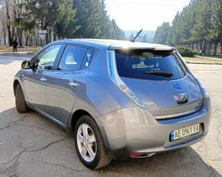 Серый Ниссан Лиф, объемом двигателя 0 л и пробегом 126 тыс. км за 7900 $, фото 7 на Automoto.ua