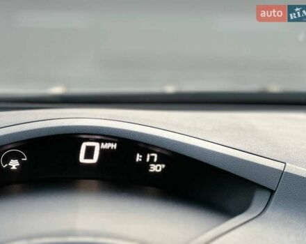 Серый Ниссан Лиф, объемом двигателя 0 л и пробегом 75 тыс. км за 5000 $, фото 20 на Automoto.ua