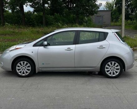 Сірий Ніссан Ліф, об'ємом двигуна 0 л та пробігом 75 тис. км за 5000 $, фото 3 на Automoto.ua