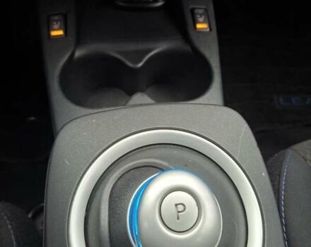 Серый Ниссан Лиф, объемом двигателя 0 л и пробегом 148 тыс. км за 5700 $, фото 17 на Automoto.ua