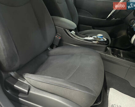 Серый Ниссан Лиф, объемом двигателя 0 л и пробегом 117 тыс. км за 6800 $, фото 32 на Automoto.ua