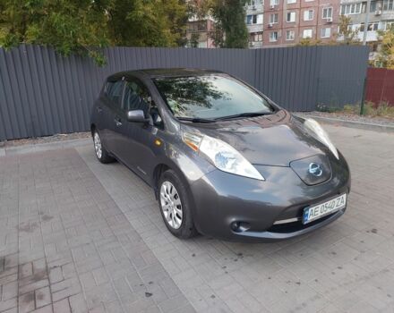 Серый Ниссан Лиф, объемом двигателя 0 л и пробегом 155 тыс. км за 5800 $, фото 1 на Automoto.ua