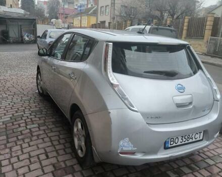 Серый Ниссан Лиф, объемом двигателя 0 л и пробегом 147 тыс. км за 4800 $, фото 10 на Automoto.ua