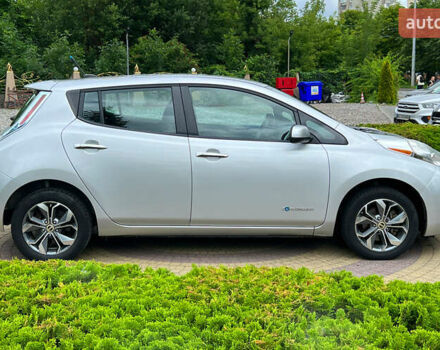 Серый Ниссан Лиф, объемом двигателя 0 л и пробегом 73 тыс. км за 6450 $, фото 7 на Automoto.ua