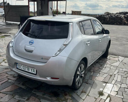 Серый Ниссан Лиф, объемом двигателя 0 л и пробегом 160 тыс. км за 11000 $, фото 4 на Automoto.ua