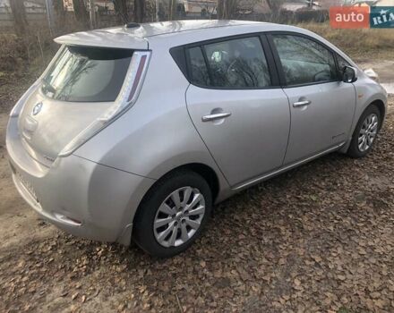 Серый Ниссан Лиф, объемом двигателя 0 л и пробегом 168 тыс. км за 10508 $, фото 4 на Automoto.ua