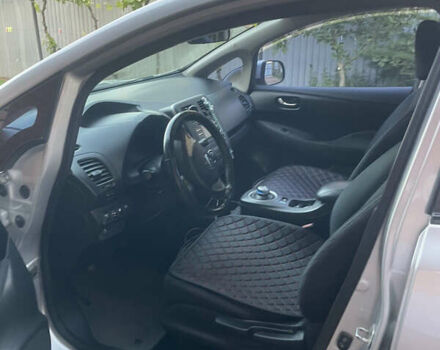 Сірий Ніссан Ліф, об'ємом двигуна 0 л та пробігом 170 тис. км за 5500 $, фото 3 на Automoto.ua