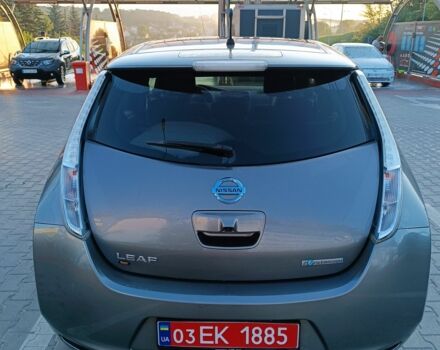 Сірий Ніссан Ліф, об'ємом двигуна 0 л та пробігом 135 тис. км за 5900 $, фото 7 на Automoto.ua