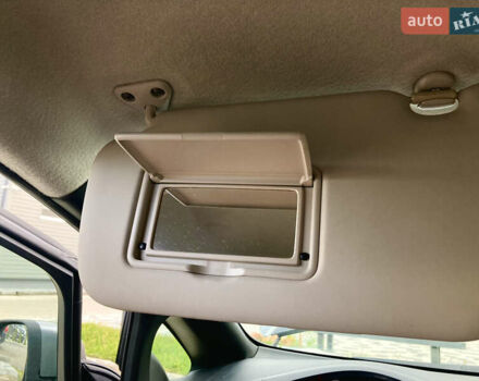 Сірий Ніссан Ліф, об'ємом двигуна 0 л та пробігом 129 тис. км за 8300 $, фото 37 на Automoto.ua