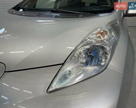 Ниссан Лиф 2013 в Стрые на Automoto.ua Серый Ниссан Лиф, объемом двигателя 0 л и пробегом 118 тыс. км за 6800 $, фото 10 на Automoto.ua