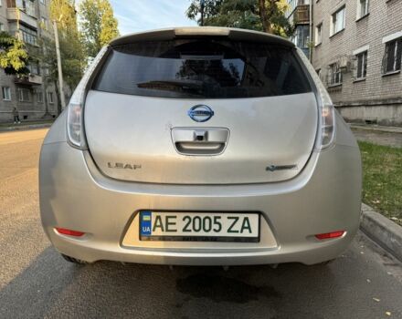 Серый Ниссан Лиф, объемом двигателя 0 л и пробегом 151 тыс. км за 6800 $, фото 4 на Automoto.ua