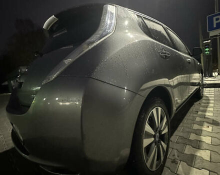 Серый Ниссан Лиф, объемом двигателя 0 л и пробегом 128 тыс. км за 7200 $, фото 18 на Automoto.ua