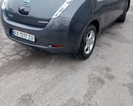 Сірий Ніссан Ліф, об'ємом двигуна 0 л та пробігом 140 тис. км за 6500 $, фото 1 на Automoto.ua