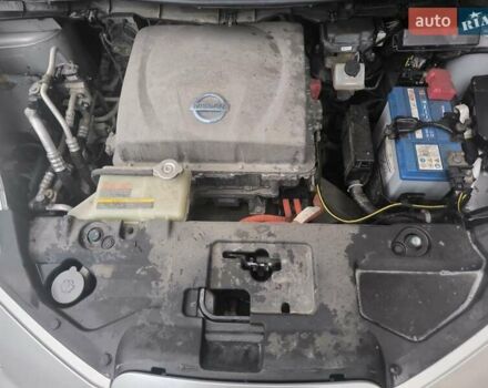 Серый Ниссан Лиф, объемом двигателя 0 л и пробегом 147 тыс. км за 4800 $, фото 29 на Automoto.ua