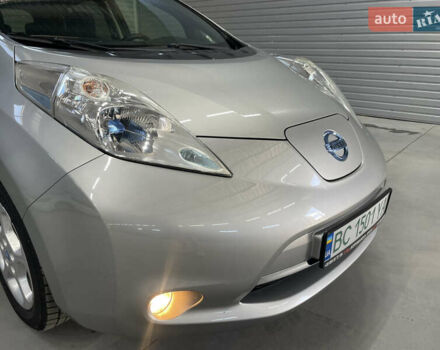 Ниссан Лиф 2013 в Стрые на Automoto.ua Серый Ниссан Лиф, объемом двигателя 0 л и пробегом 118 тыс. км за 6800 $, фото 17 на Automoto.ua