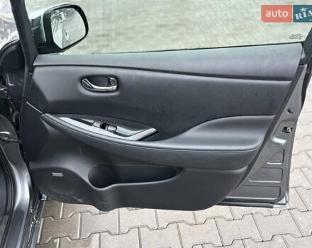 Серый Ниссан Лиф, объемом двигателя 0 л и пробегом 125 тыс. км за 6750 $, фото 35 на Automoto.ua