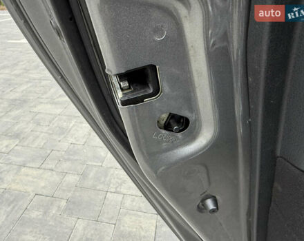 Сірий Ніссан Ліф, об'ємом двигуна 0 л та пробігом 126 тис. км за 5750 $, фото 26 на Automoto.ua