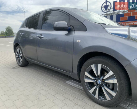 Сірий Ніссан Ліф, об'ємом двигуна 0 л та пробігом 86 тис. км за 7500 $, фото 6 на Automoto.ua