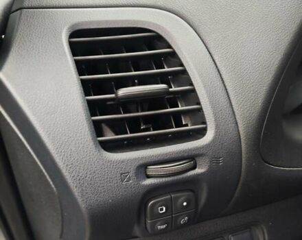 Серый Ниссан Лиф, объемом двигателя 0 л и пробегом 124 тыс. км за 6500 $, фото 24 на Automoto.ua