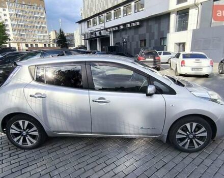 Сірий Ніссан Ліф, об'ємом двигуна 0 л та пробігом 91 тис. км за 6500 $, фото 1 на Automoto.ua