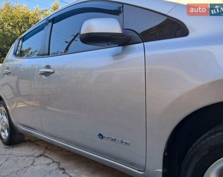 Серый Ниссан Лиф, объемом двигателя 0 л и пробегом 131 тыс. км за 6400 $, фото 14 на Automoto.ua