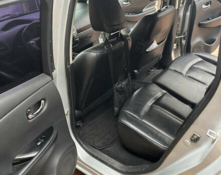 Серый Ниссан Лиф, объемом двигателя 0 л и пробегом 160 тыс. км за 11000 $, фото 10 на Automoto.ua