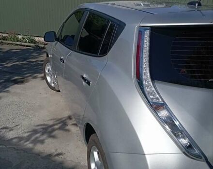 Серый Ниссан Лиф, объемом двигателя 0 л и пробегом 140 тыс. км за 13500 $, фото 11 на Automoto.ua