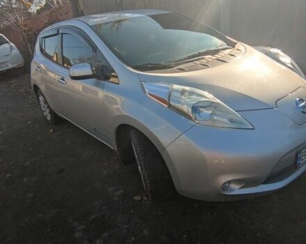 Серый Ниссан Лиф, объемом двигателя 0 л и пробегом 153 тыс. км за 5500 $, фото 3 на Automoto.ua