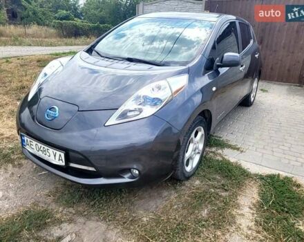 Сірий Ніссан Ліф, об'ємом двигуна 0 л та пробігом 125 тис. км за 6800 $, фото 5 на Automoto.ua