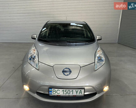 Ниссан Лиф 2013 в Стрые на Automoto.ua Серый Ниссан Лиф, объемом двигателя 0 л и пробегом 118 тыс. км за 6800 $, фото 15 на Automoto.ua