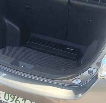 Серый Ниссан Лиф, объемом двигателя 0 л и пробегом 126 тыс. км за 7900 $, фото 12 на Automoto.ua