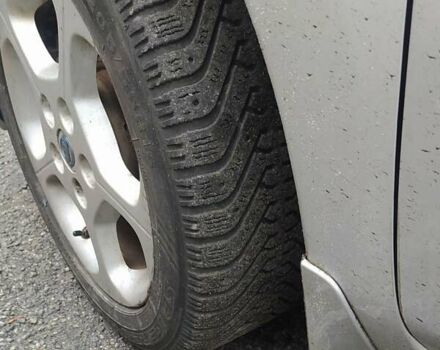 Сірий Ніссан Ліф, об'ємом двигуна 0 л та пробігом 253 тис. км за 4500 $, фото 3 на Automoto.ua