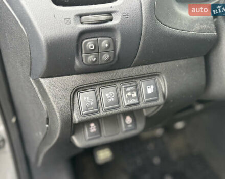 Серый Ниссан Лиф, объемом двигателя 0 л и пробегом 125 тыс. км за 6750 $, фото 24 на Automoto.ua