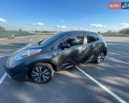 Ниссан Лиф 2013 в Виннице на Automoto.ua Серый Ниссан Лиф, объемом двигателя 0 л и пробегом 280 тыс. км за 5700 $, фото 4 на Automoto.ua