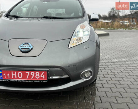 Серый Ниссан Лиф, объемом двигателя 0 л и пробегом 125 тыс. км за 6750 $, фото 11 на Automoto.ua