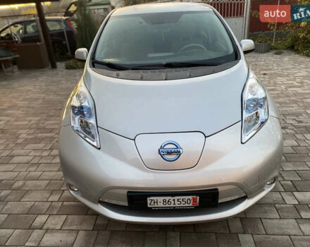 Серый Ниссан Лиф, объемом двигателя 0 л и пробегом 72 тыс. км за 4990 $, фото 2 на Automoto.ua