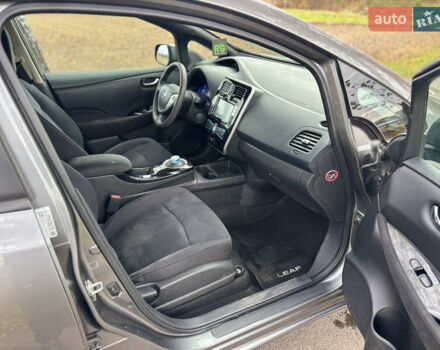 Сірий Ніссан Ліф, об'ємом двигуна 0 л та пробігом 138 тис. км за 5950 $, фото 23 на Automoto.ua