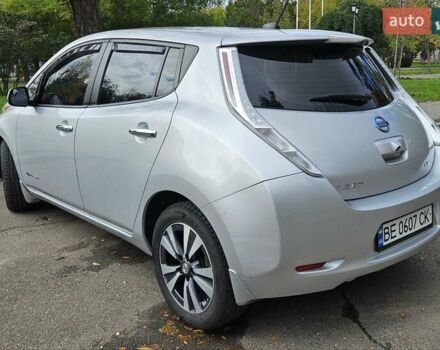 Серый Ниссан Лиф, объемом двигателя 0 л и пробегом 126 тыс. км за 7500 $, фото 8 на Automoto.ua