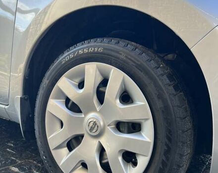 Сірий Ніссан Ліф, об'ємом двигуна 0 л та пробігом 122 тис. км за 8000 $, фото 3 на Automoto.ua