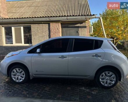Сірий Ніссан Ліф, об'ємом двигуна 0 л та пробігом 122 тис. км за 8000 $, фото 8 на Automoto.ua