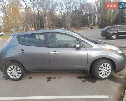 Серый Ниссан Лиф, объемом двигателя 0 л и пробегом 134 тыс. км за 8499 $, фото 3 на Automoto.ua