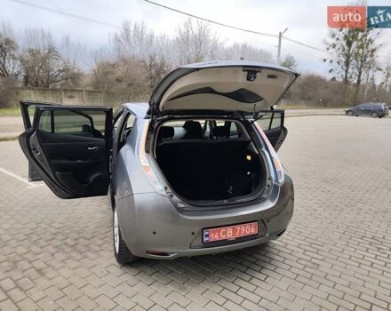 Серый Ниссан Лиф, объемом двигателя 0 л и пробегом 100 тыс. км за 5999 $, фото 62 на Automoto.ua