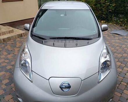 Ниссан Лиф 2014 в Ровно на Automoto.ua Серый Ниссан Лиф, объемом двигателя 0 л и пробегом 118 тыс. км за 5700 $, фото 1 на Automoto.ua